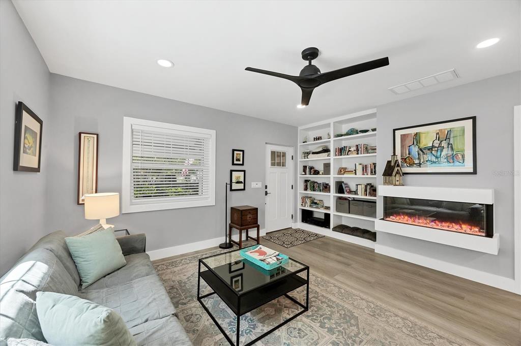 Sarasota, Florida, 34236, United States, 2 Bedrooms Bedrooms, ,2 BathroomsBathrooms,Residential,For Sale,1960747