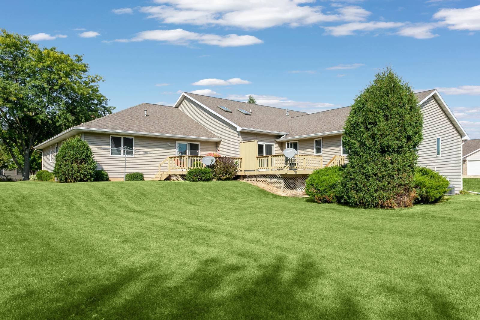 BRILLION, Wisconsin, 54110, United States, ,Residential,For Sale,1947118