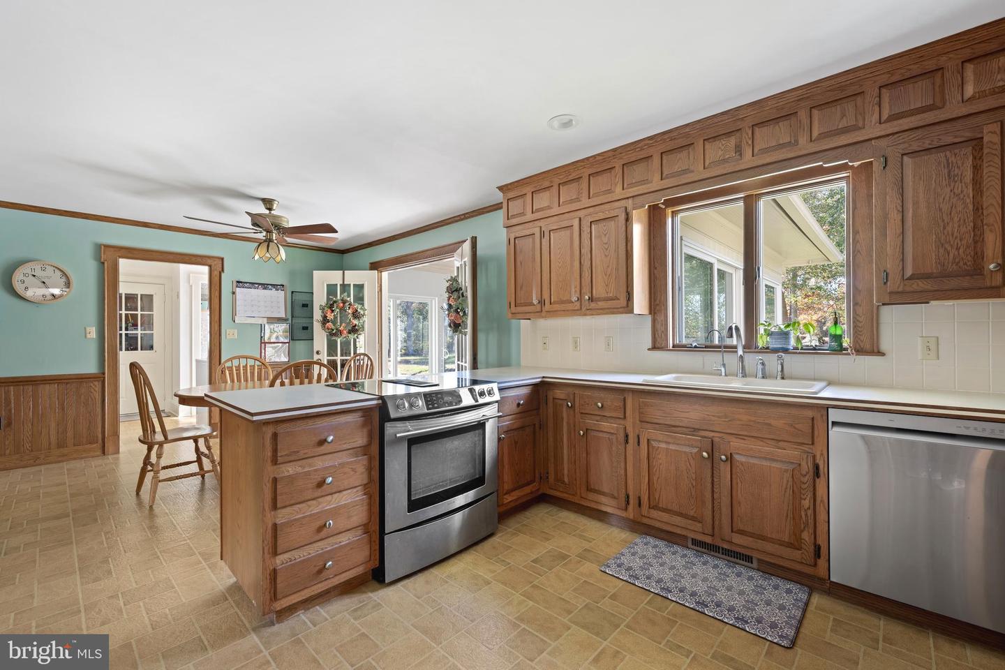 Salisbury, Maryland, 21804, United States, 4 Bedrooms Bedrooms, ,3 BathroomsBathrooms,Residential,For Sale,1996971