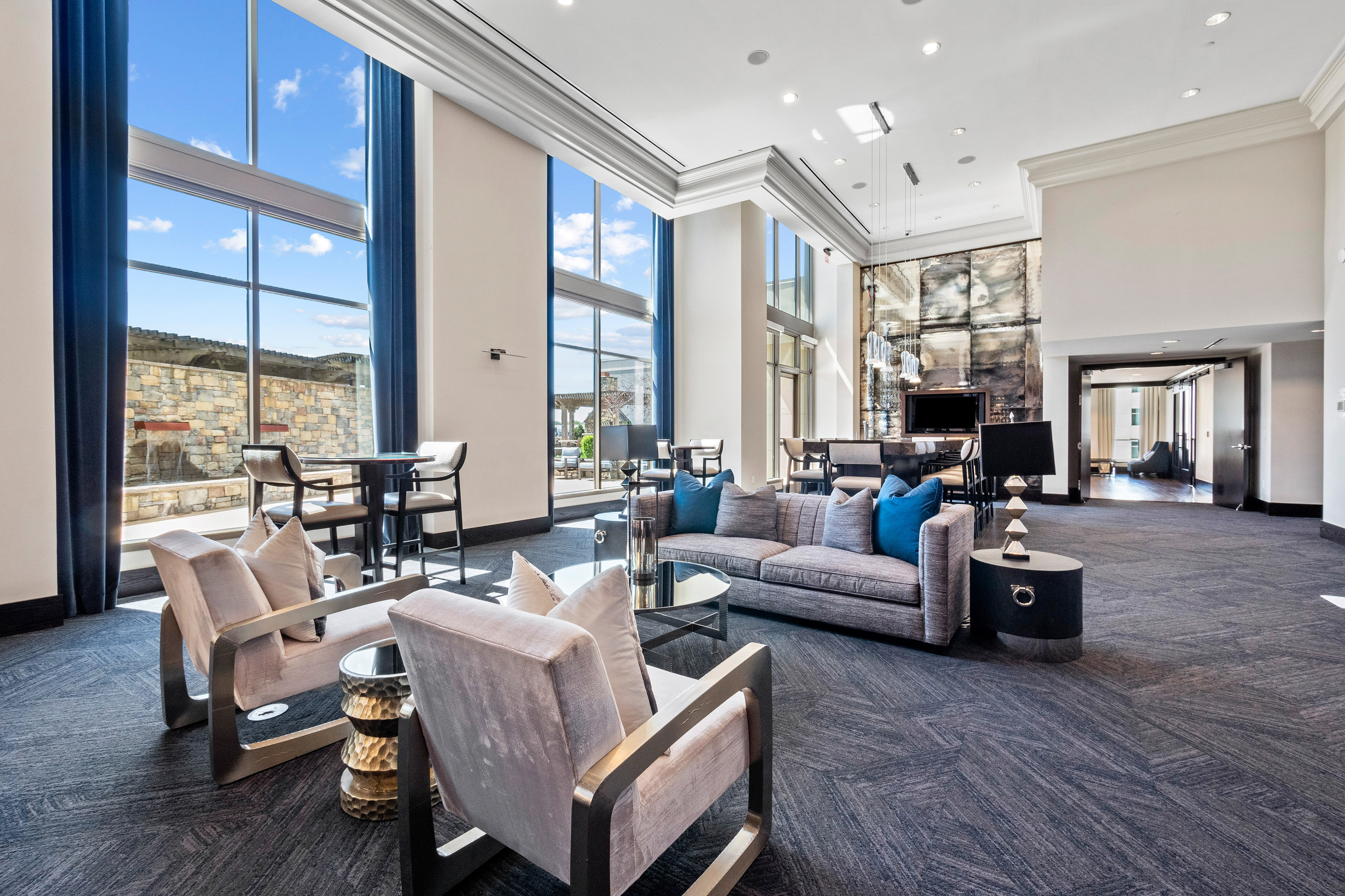  Luxurious Upgraded Three Bedroom Condo with Resort-style Amenities - 物件實景
