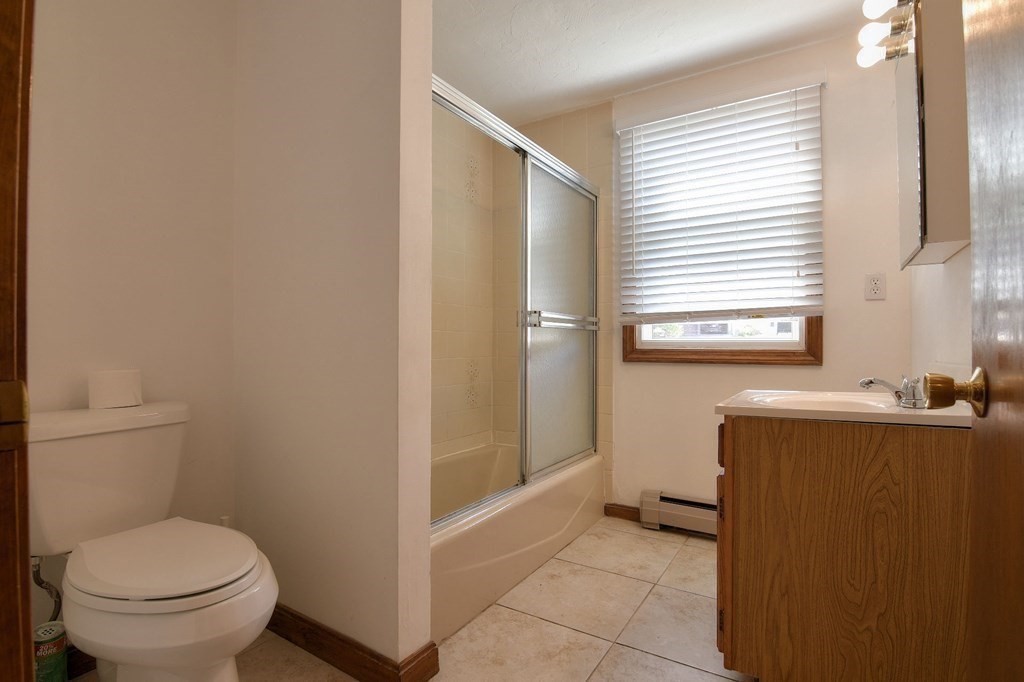 20 Fairview St, Quincy, Massachusetts, 02169, United States, 5 Bedrooms Bedrooms, ,4 BathroomsBathrooms,Residential,For Sale,20 Fairview St,1010542