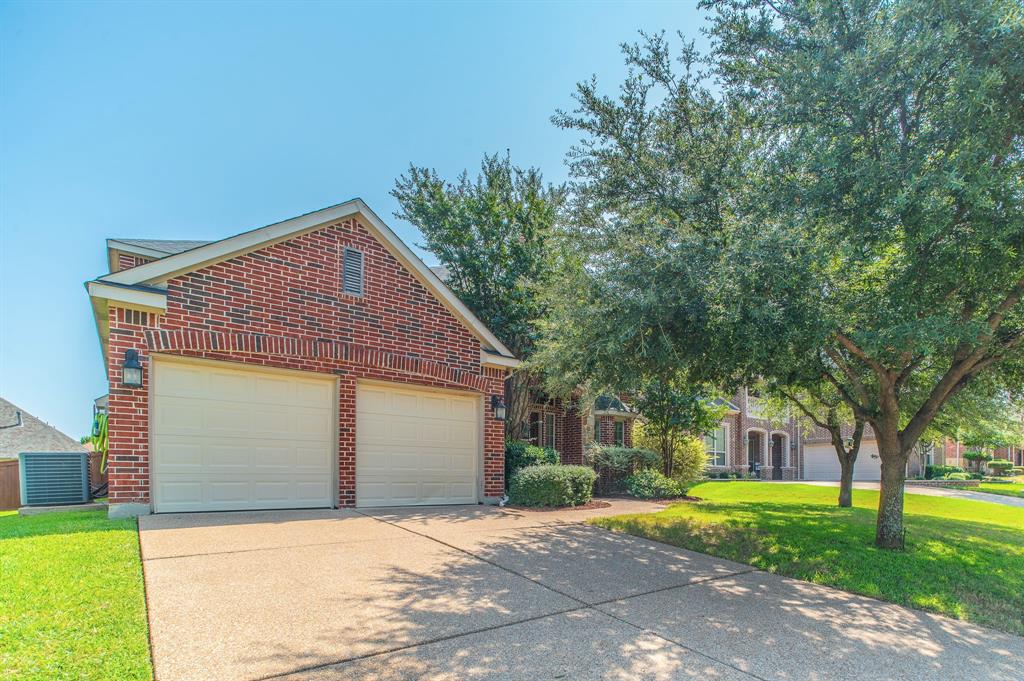 Grand Prairie, Texas, 75054, United States, 4 Bedrooms Bedrooms, ,3 BathroomsBathrooms,Residential,For Sale,1990183