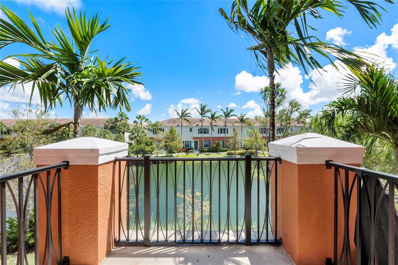 Pompano Beach, Florida, 33060, United States, 4 Bedrooms Bedrooms, ,4 BathroomsBathrooms,Residential,For Sale,1932389