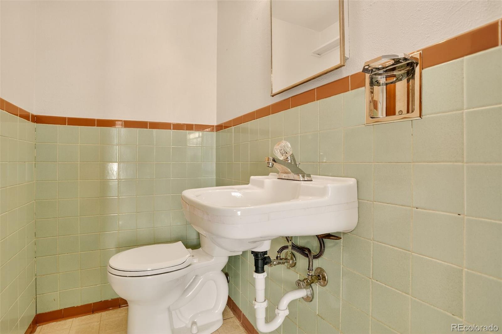 Kittredge, Colorado, 80457, United States, 3 Bedrooms Bedrooms, ,2 BathroomsBathrooms,Residential,For Sale,1940348