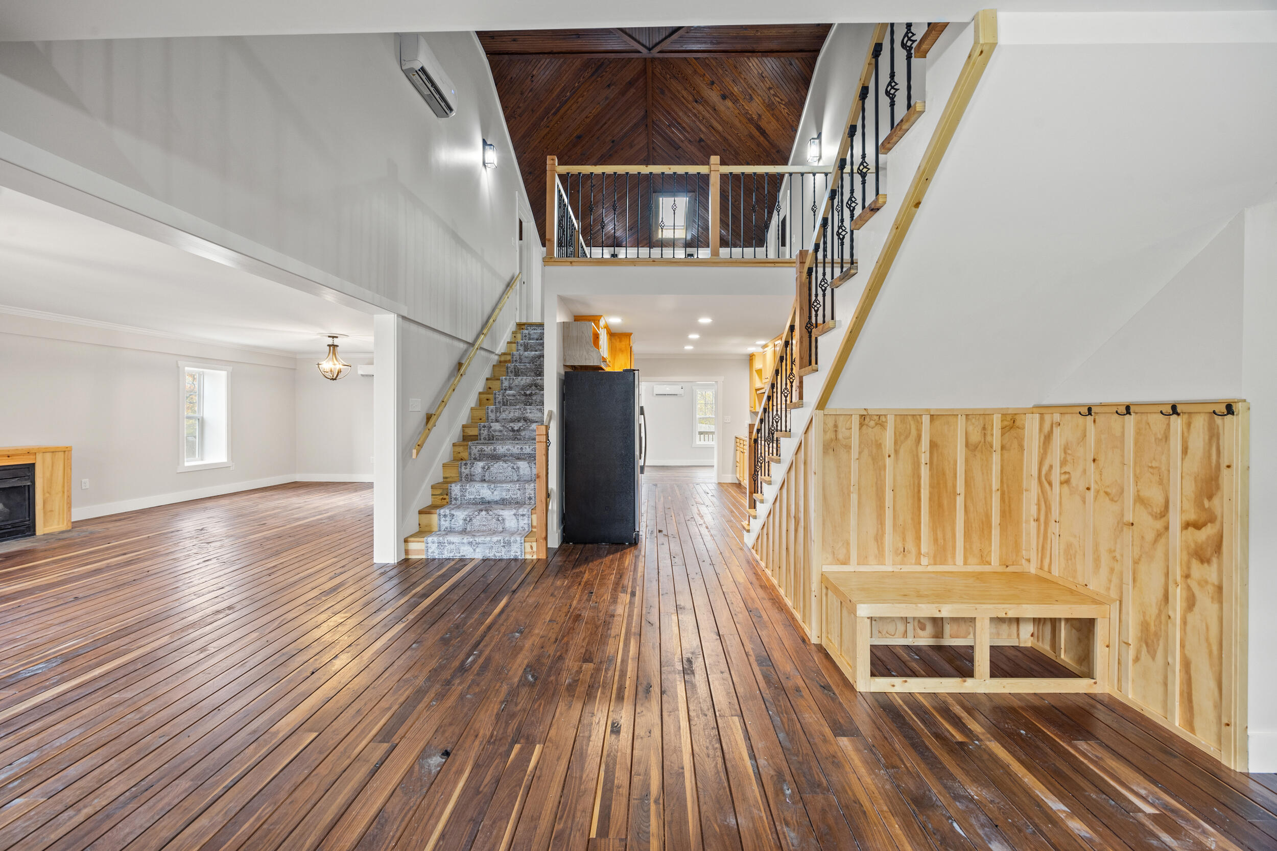 Corinth, Kentucky, 41010, United States, 4 Bedrooms Bedrooms, ,4 BathroomsBathrooms,Residential,For Sale,1992154