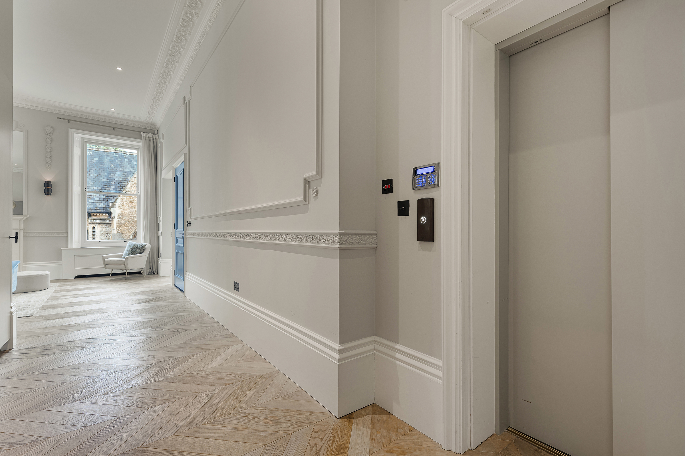  A Grand Lateral Apartment with Direct Lift Access in South Kensington - 物件實景