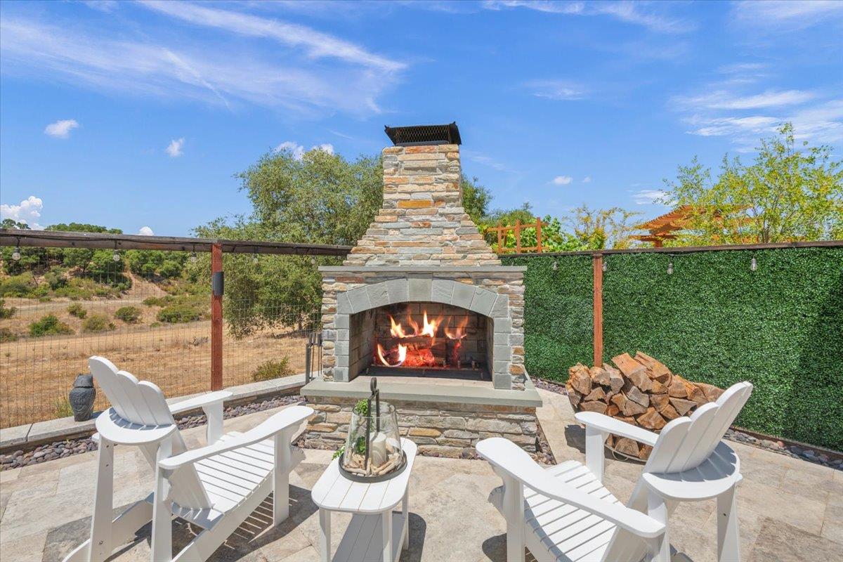 Gilroy, California, 95020, United States, 4 Bedrooms Bedrooms, ,3 BathroomsBathrooms,Residential,For Sale,1907628