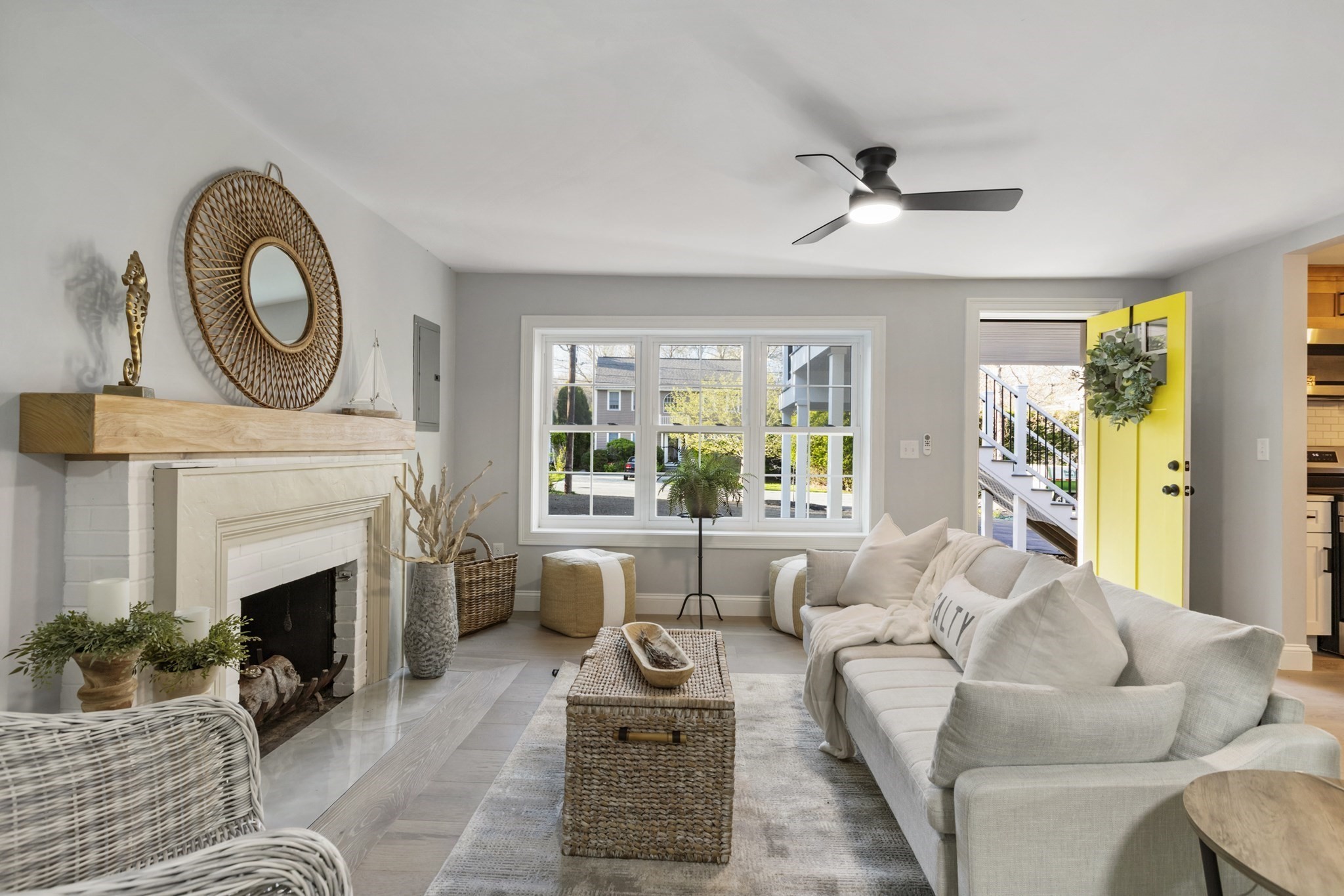 South Dartmouth, Massachusetts, 02748, United States, 4 Bedrooms Bedrooms, ,2 BathroomsBathrooms,Residential,For Sale,1977281