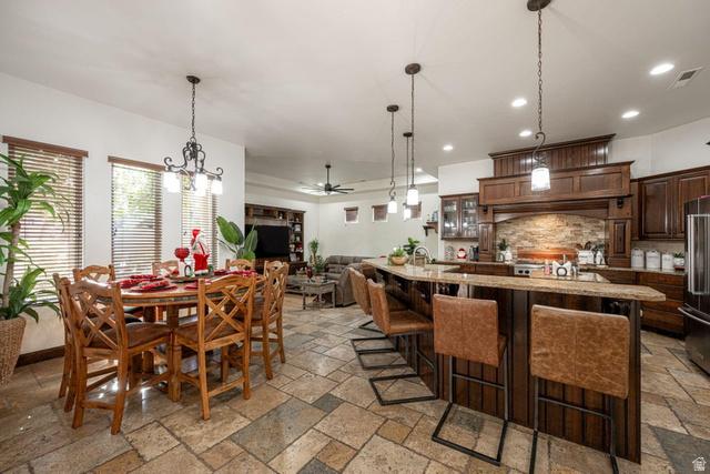 St. George, Utah, 84790, United States, 5 Bedrooms Bedrooms, ,4 BathroomsBathrooms,Residential,For Sale,2005572