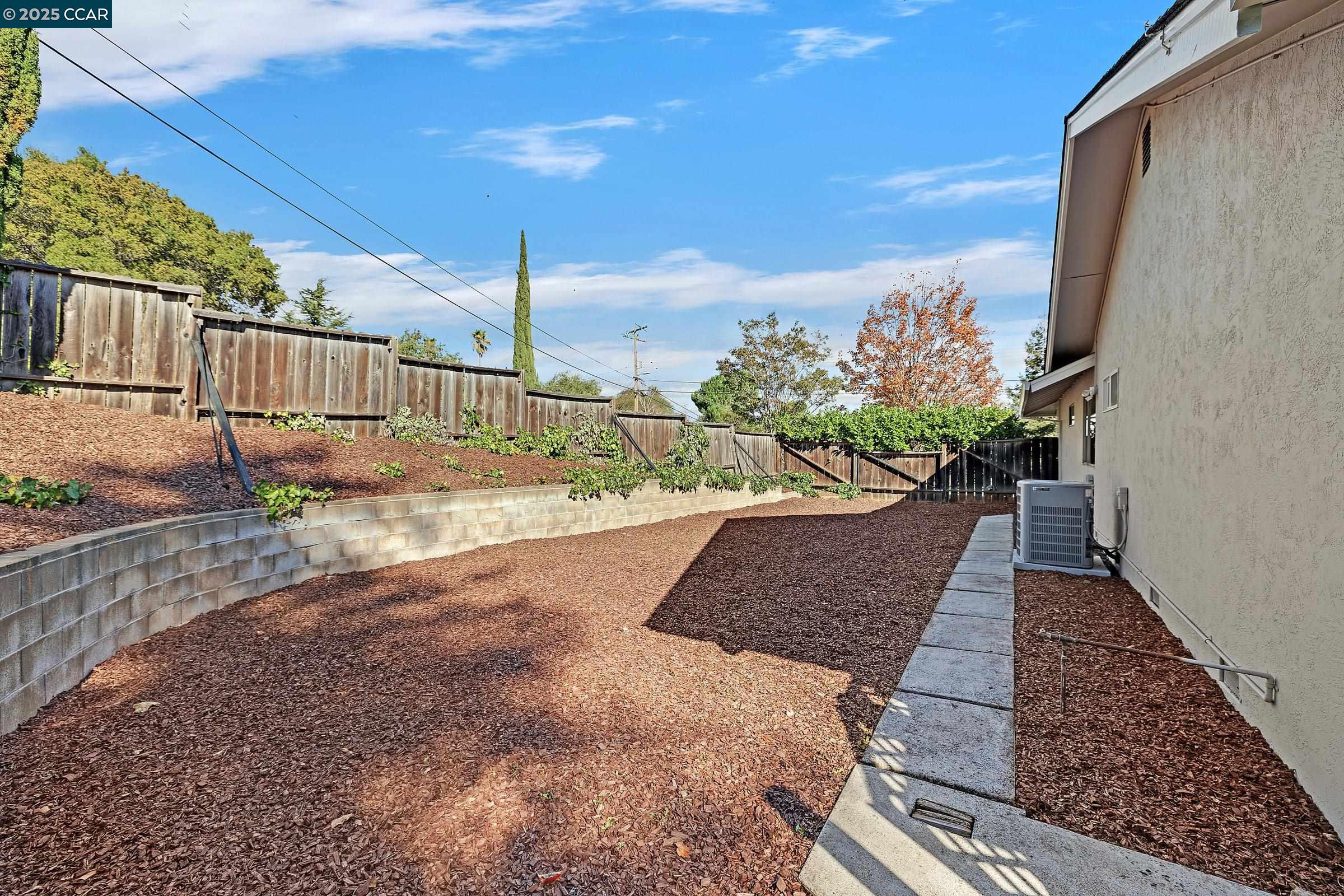 Dublin, California, 94568, United States, 4 Bedrooms Bedrooms, ,2 BathroomsBathrooms,Residential,For Sale,1989498