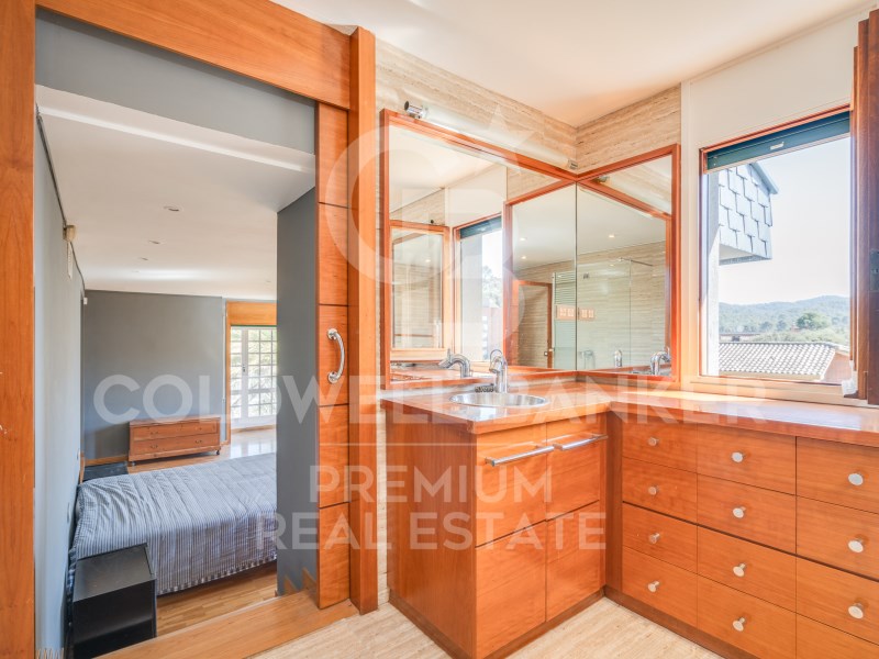 Sant Cugat del Vallès, Catalonia, ES, 6 Bedrooms Bedrooms, ,8 BathroomsBathrooms,Residential,For Sale,1627938