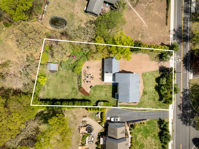 Shoreham, New York, 11786, United States, 5 Bedrooms Bedrooms, ,3 BathroomsBathrooms,Residential,For Sale,1990330