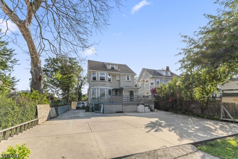 Elizabeth City, New Jersey, 07208-1601, United States, 5 Bedrooms Bedrooms, ,3 BathroomsBathrooms,Residential,For Sale,1921701