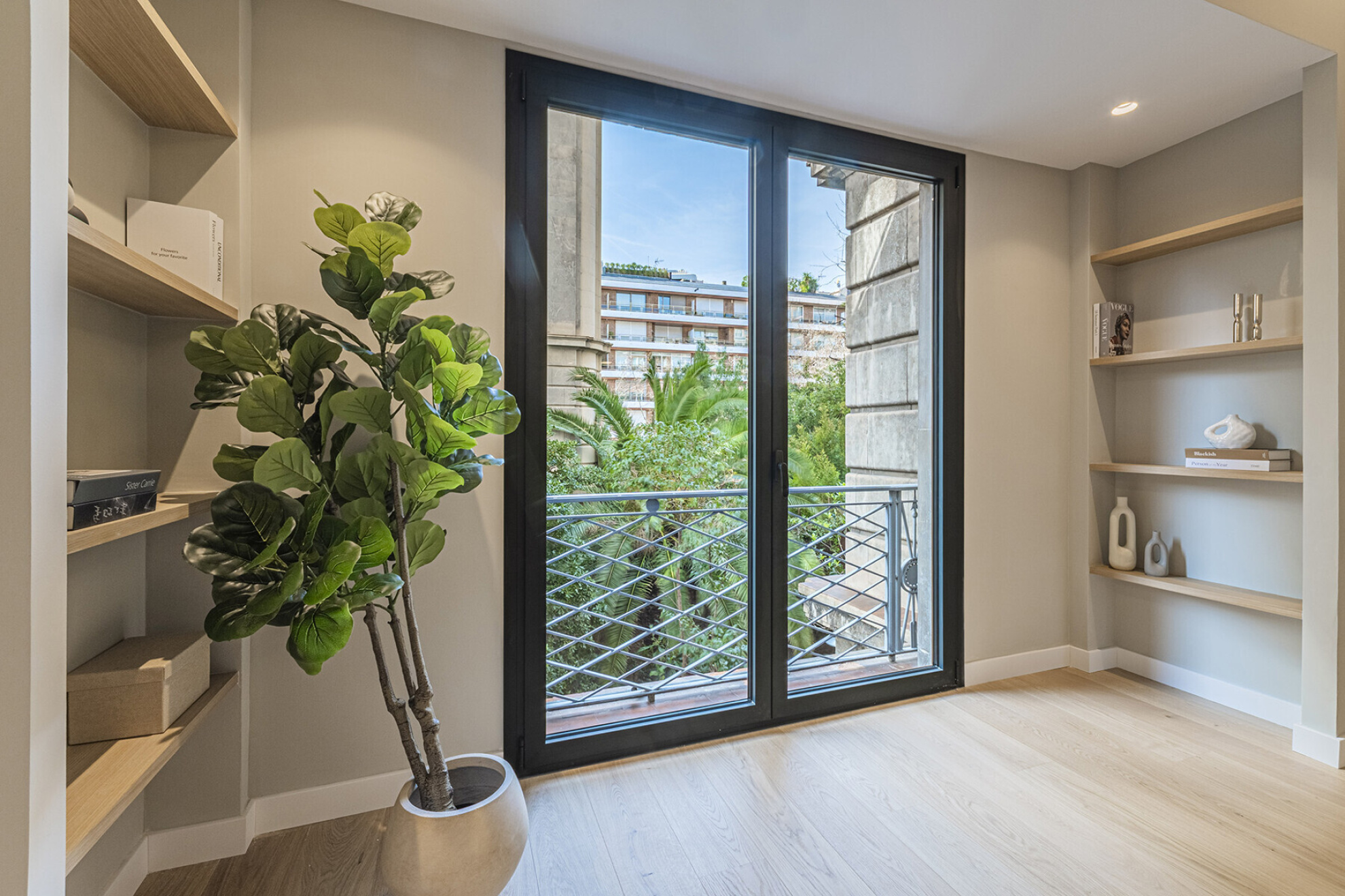  Elegant 5 Bedroom Renovated Apartment in Barcelona - 物件實景
