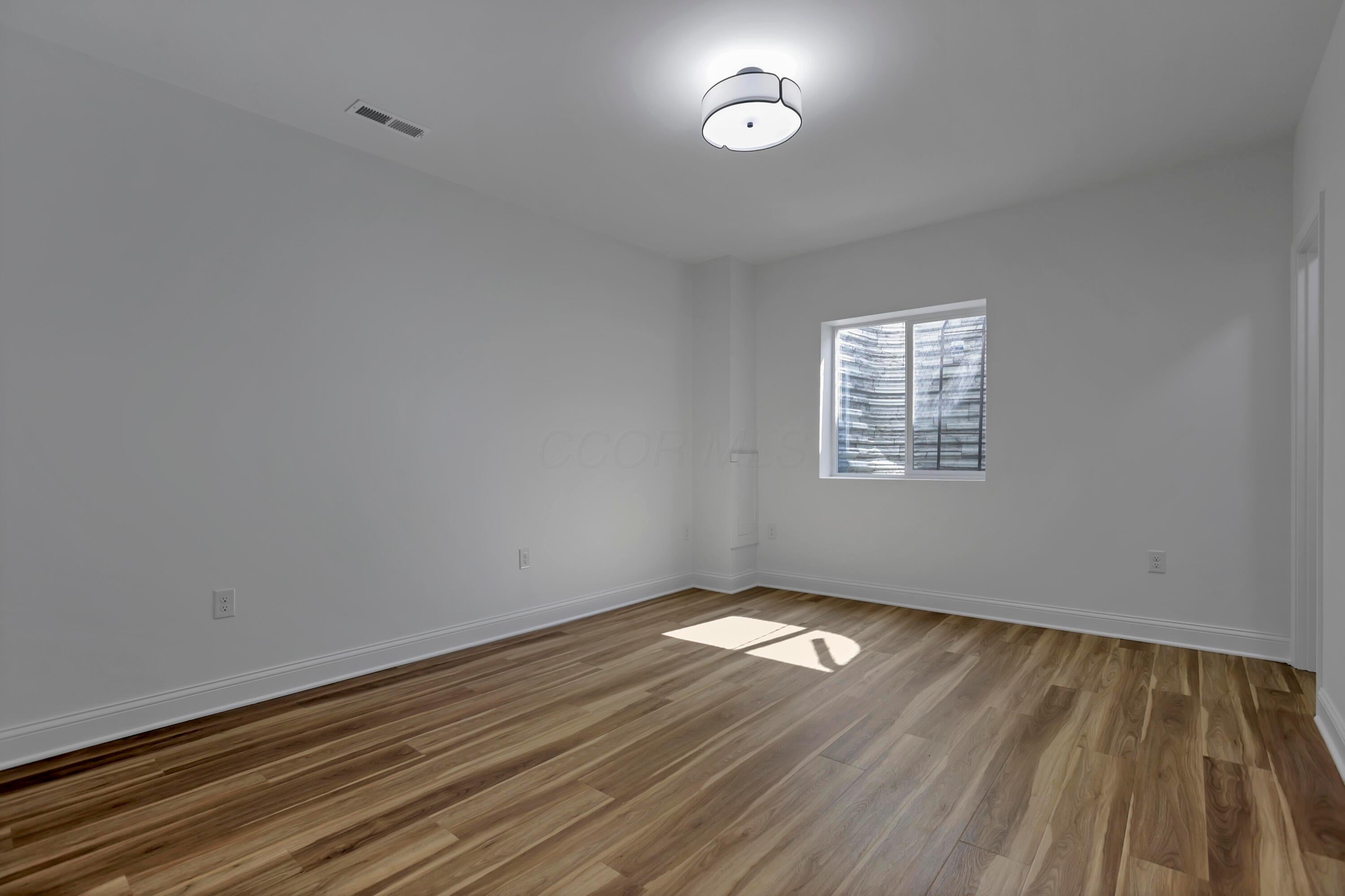 Columbus, Ohio, 43203, United States, 4 Bedrooms Bedrooms, ,4 BathroomsBathrooms,Residential,For Sale,2048035