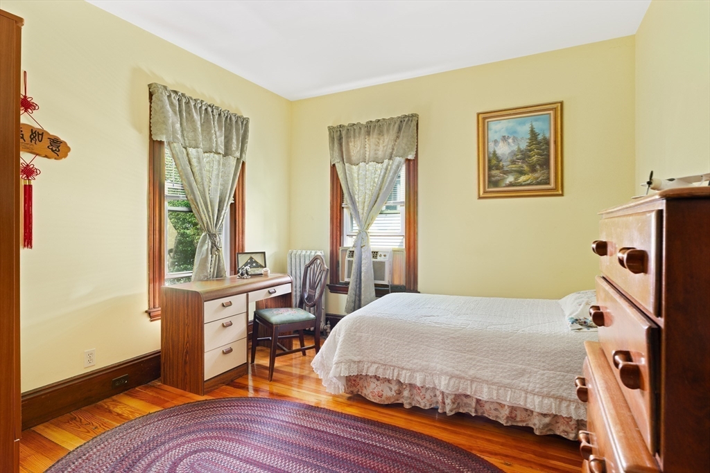 Somerville, Massachusetts, 02143, United States, 2 Bedrooms Bedrooms, ,1 BathroomBathrooms,Residential,For Sale,1940482