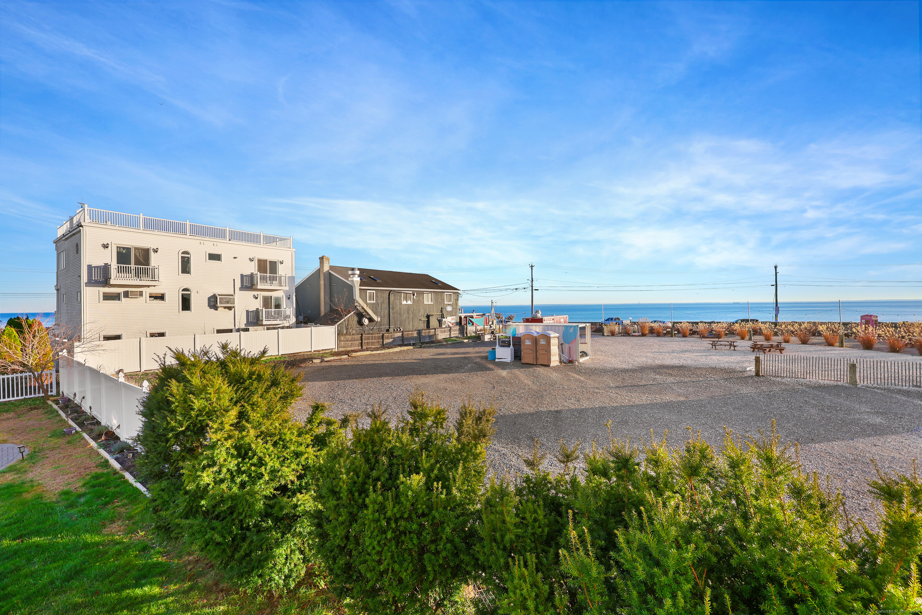 Stratford, Connecticut, 06615, United States, 4 Bedrooms Bedrooms, ,3 BathroomsBathrooms,Residential,For Sale,2003243