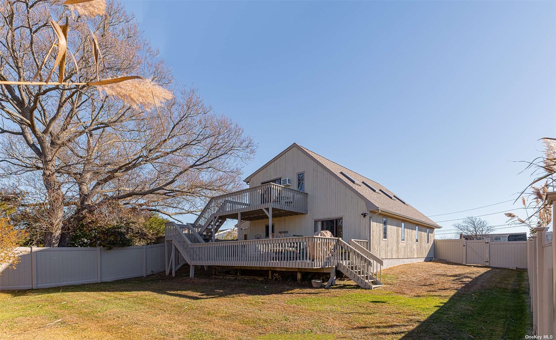 304 S Dunton Avenue, East Patchogue, New York, 11772, United States, 3 Bedrooms Bedrooms, ,2 BathroomsBathrooms,Residential,For Sale,304 S Dunton Avenue,1655812