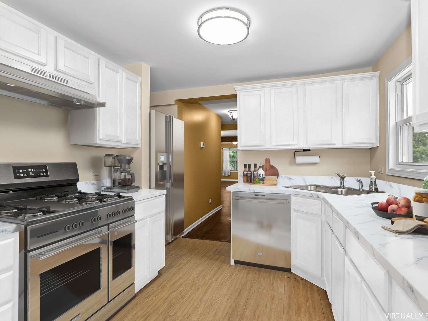 Evanston, Illinois, 60201, United States, 5 Bedrooms Bedrooms, ,3 BathroomsBathrooms,Residential,For Sale,1908877