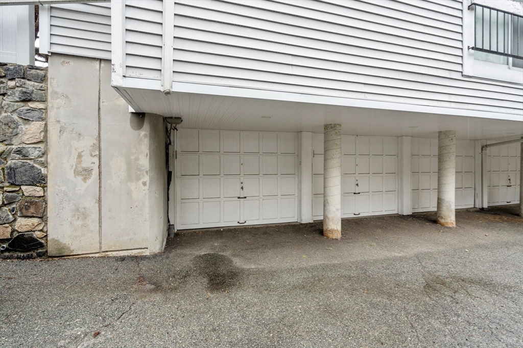 Brookline, Massachusetts, 02446, United States, 3 Bedrooms Bedrooms, ,2 BathroomsBathrooms,Residential,For Sale,1891441