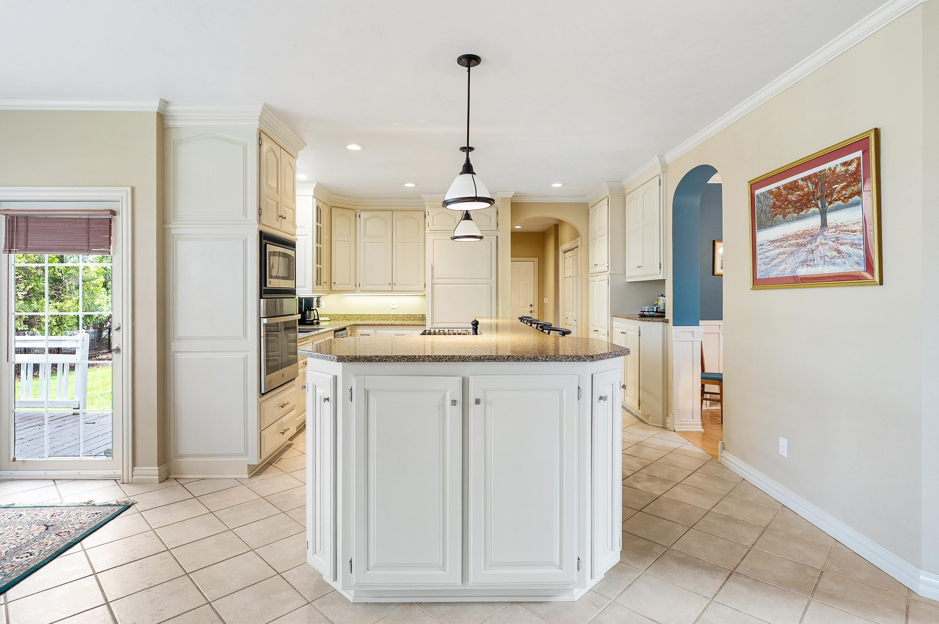 GREEN BAY, Wisconsin, 54313, United States, 4 Bedrooms Bedrooms, ,5 BathroomsBathrooms,Residential,For Sale,2048665
