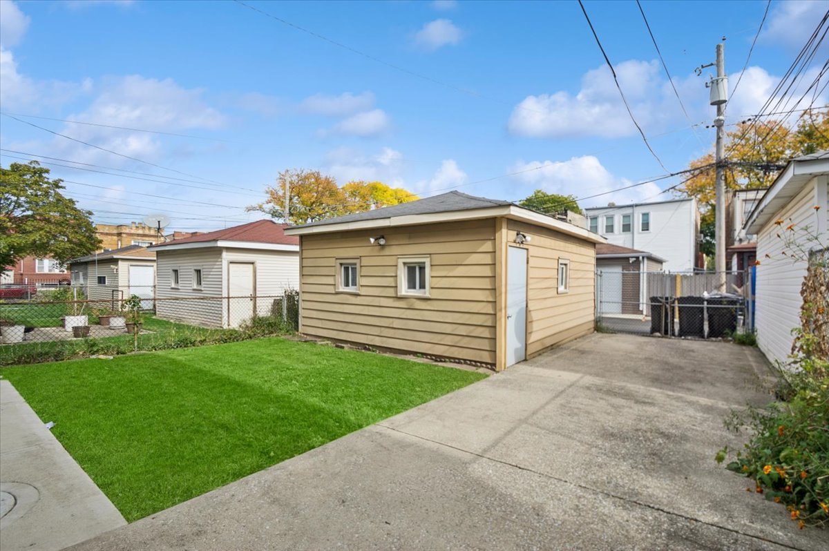 Chicago, Illinois, 60639, United States, 6 Bedrooms Bedrooms, ,Residential,For Sale,1974206