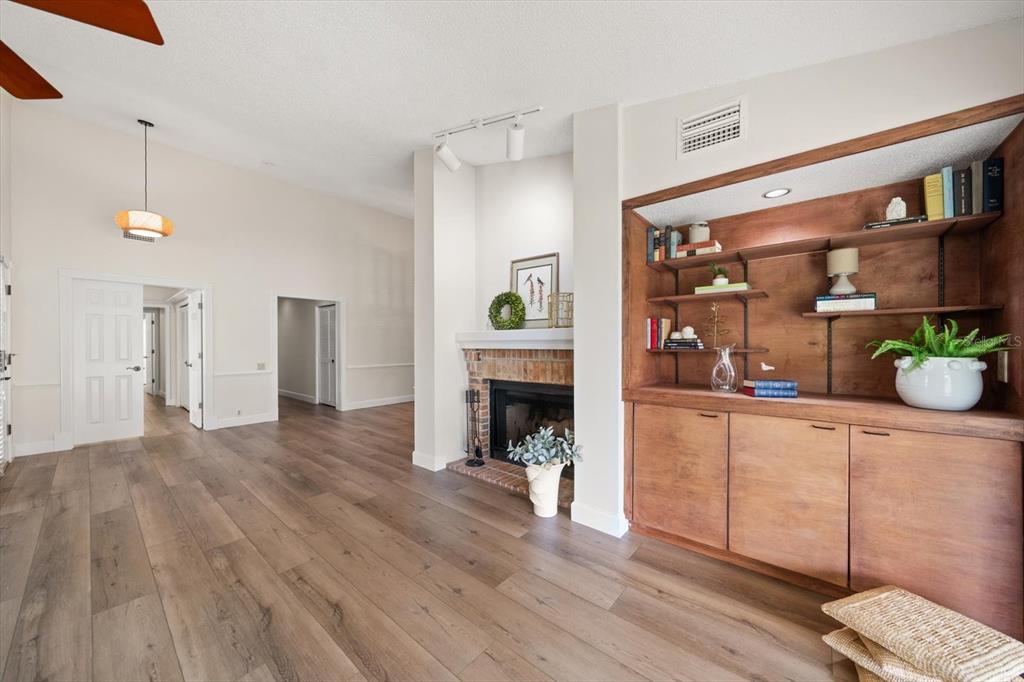 Belleair, Florida, 33756, United States, 3 Bedrooms Bedrooms, ,2 BathroomsBathrooms,Residential,For Sale,1991746