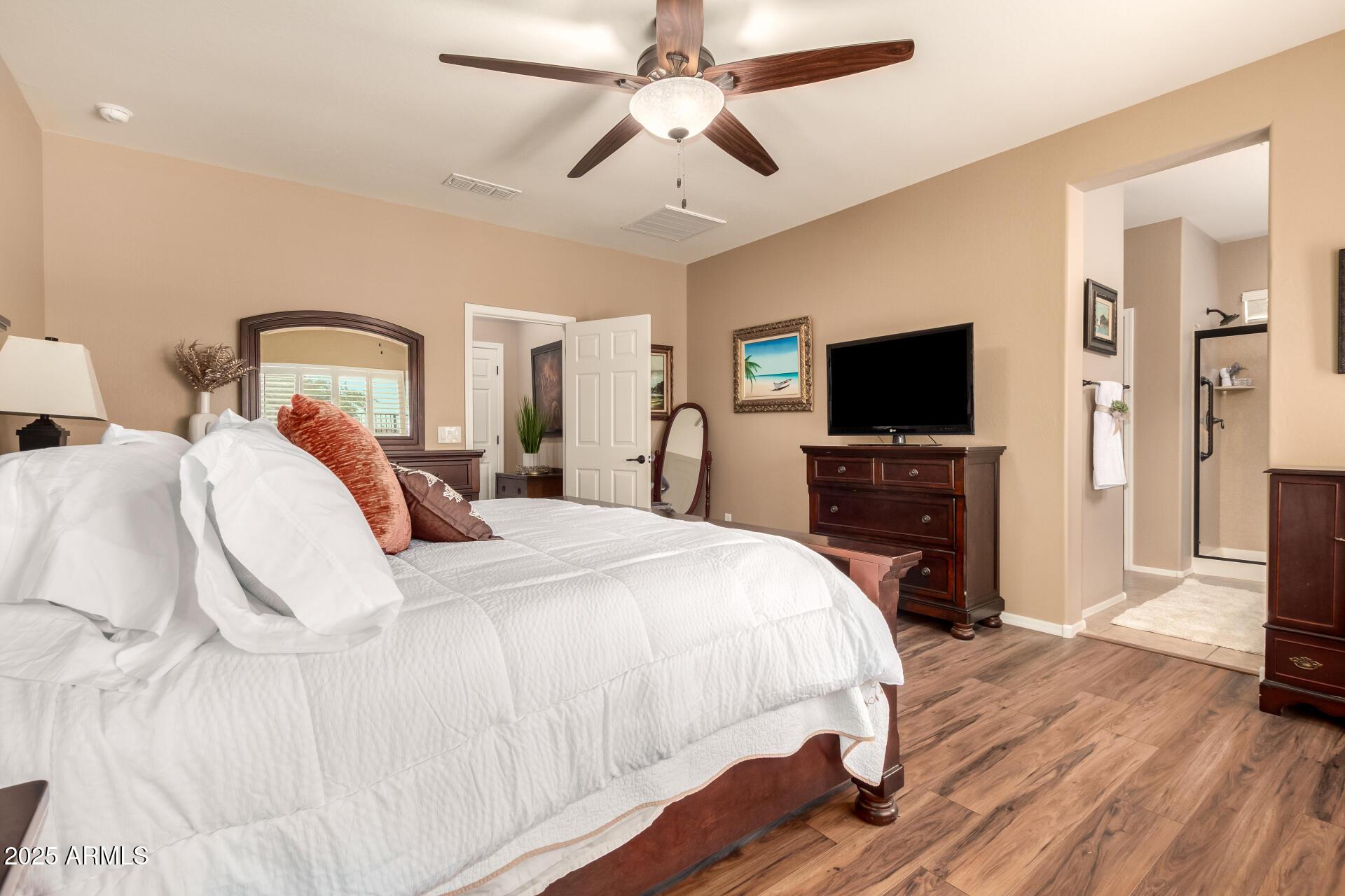 Peoria, Arizona, 85383, United States, 4 Bedrooms Bedrooms, ,2 BathroomsBathrooms,Residential,For Sale,1984221