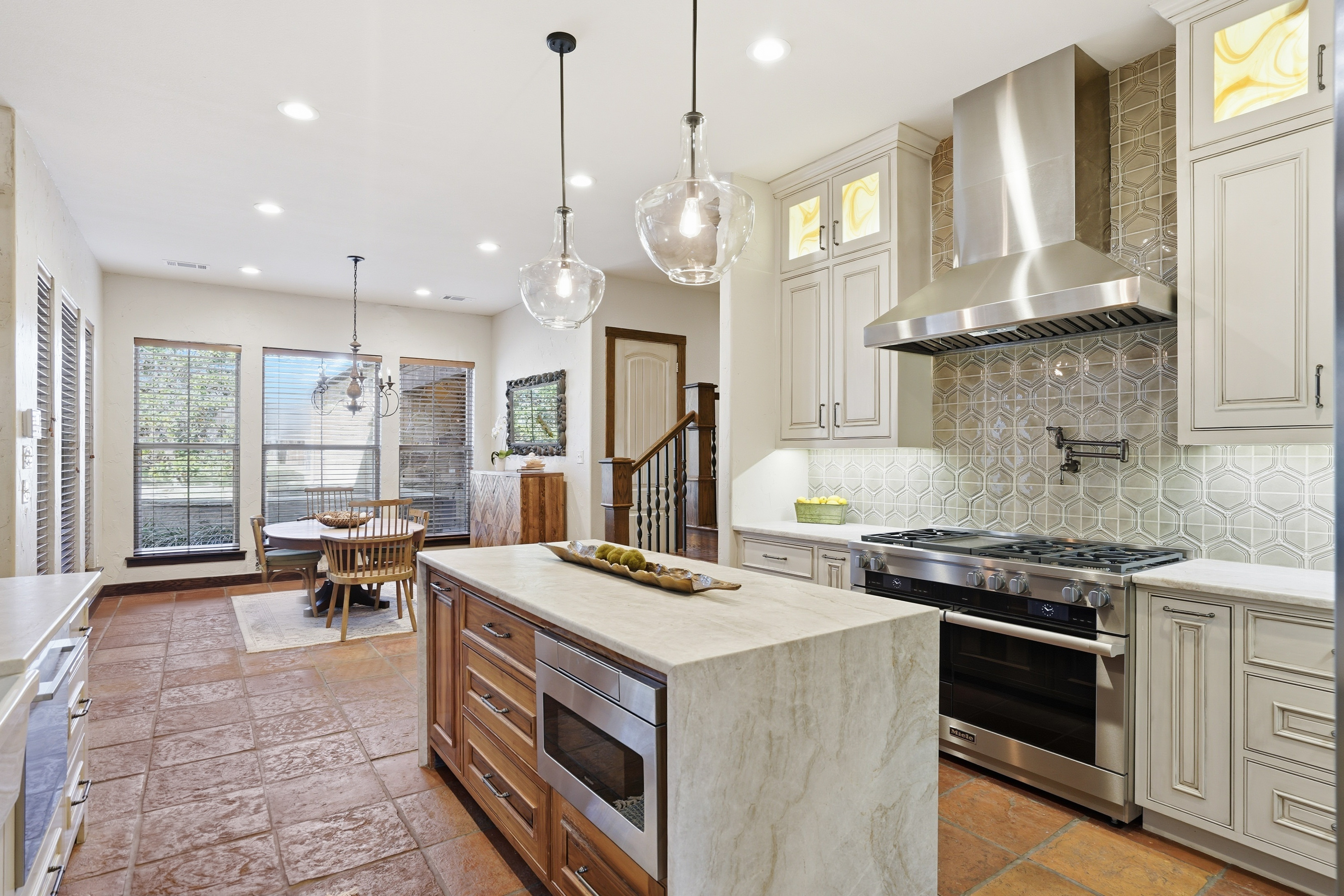  129 Trinity Bluffs, Aledo, TX, 76008 - 物件實景