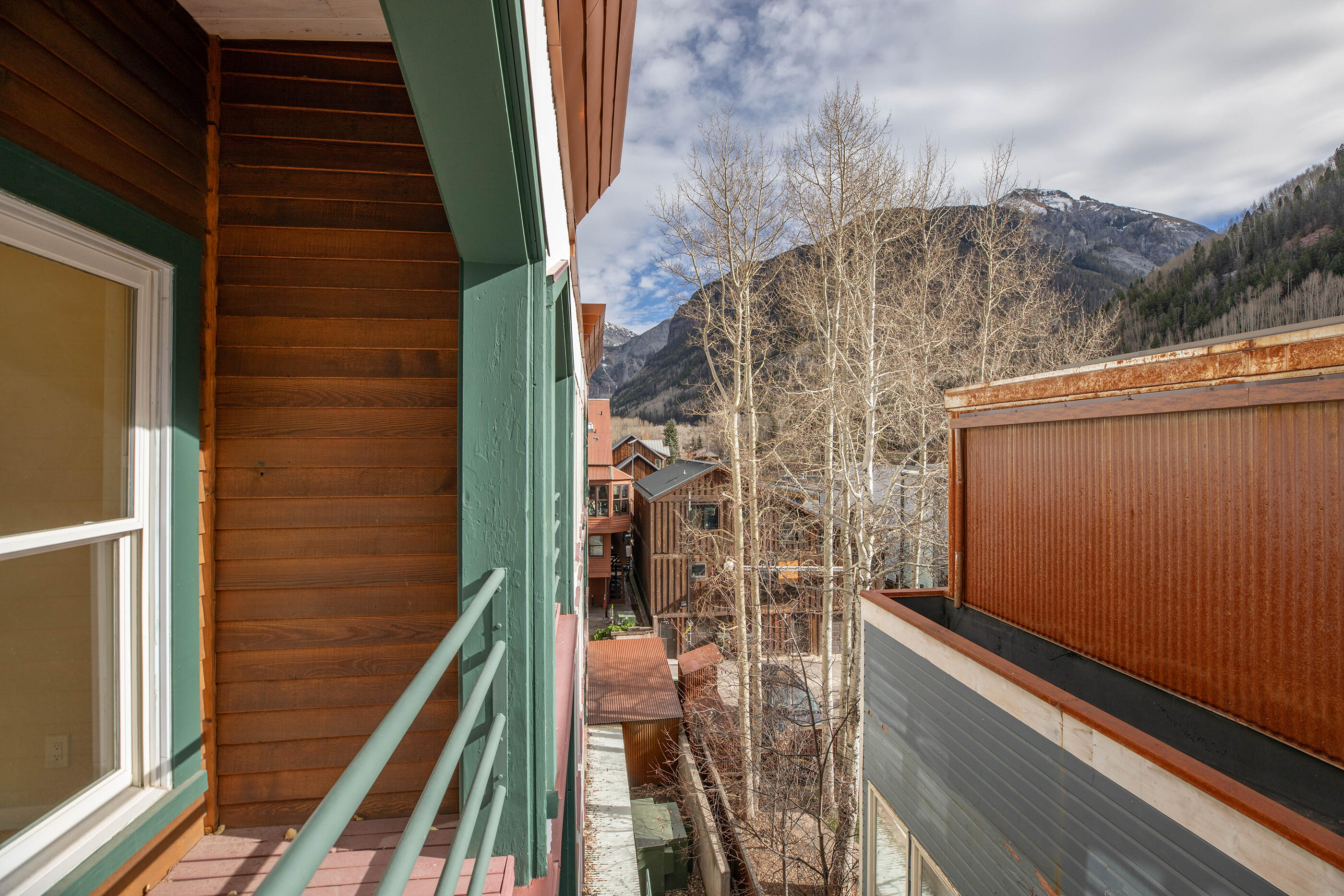 Telluride, Colorado, 81435, United States, 2 Bedrooms Bedrooms, ,1 BathroomBathrooms,Residential,For Sale,1990312