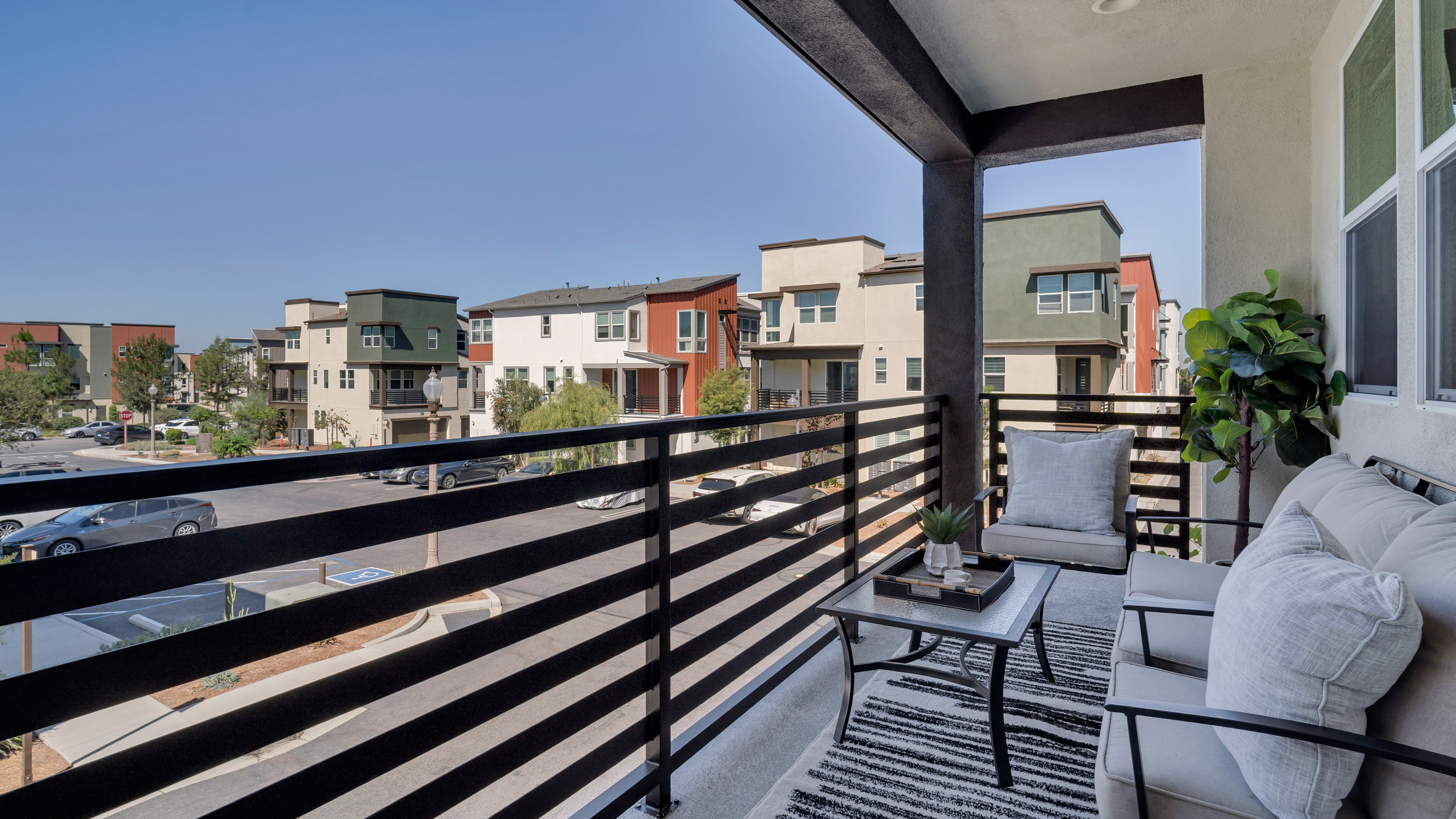  100 Tenor, Irvine, CA 92618 - 物件實景