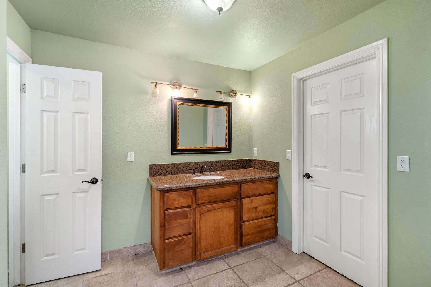 Madera, California, 93637, United States, 4 Bedrooms Bedrooms, ,3 BathroomsBathrooms,Residential,For Sale,1981188