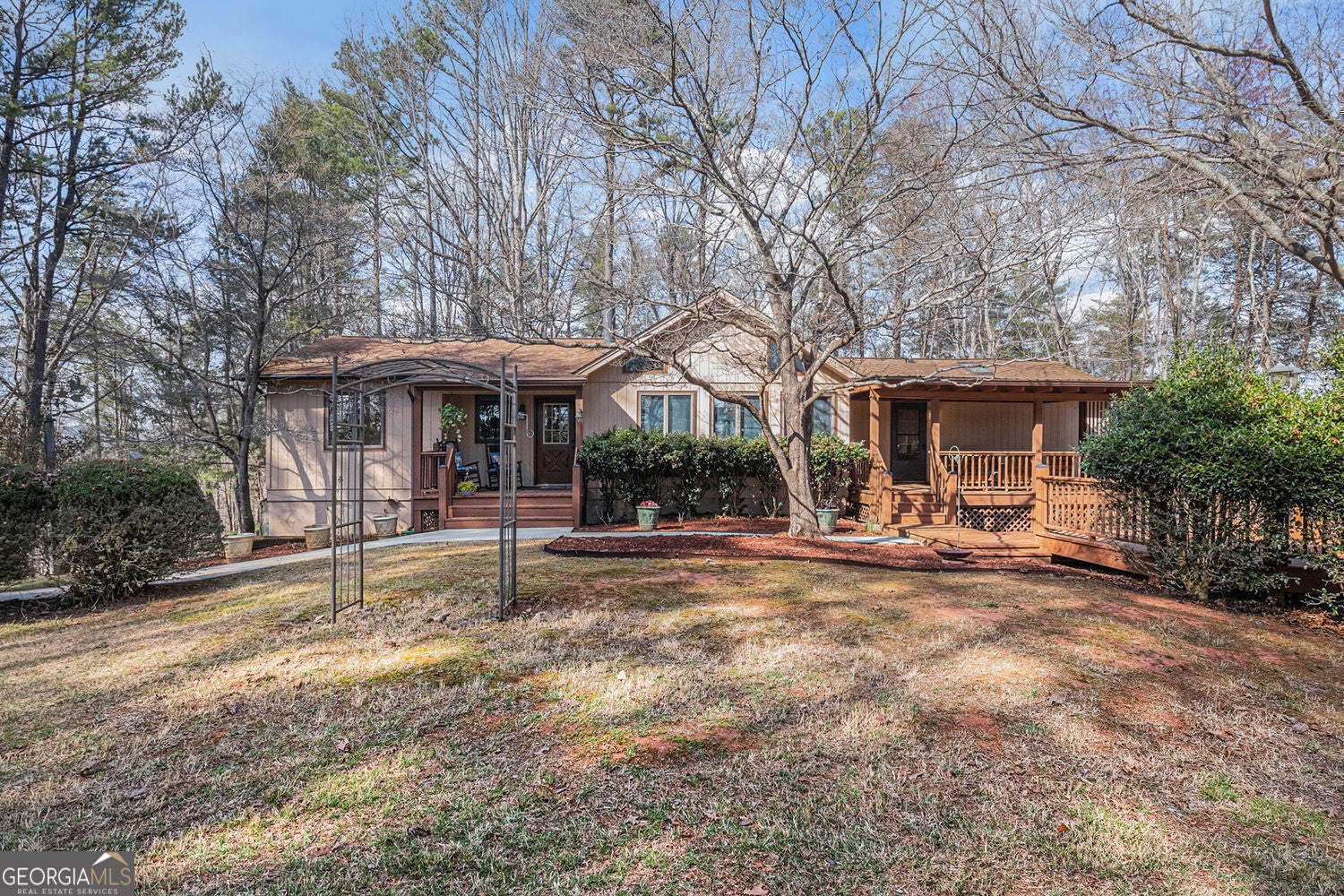 Dahlonega, Georgia, 30533, United States, 3 Bedrooms Bedrooms, ,2 BathroomsBathrooms,Residential,For Sale,1858994