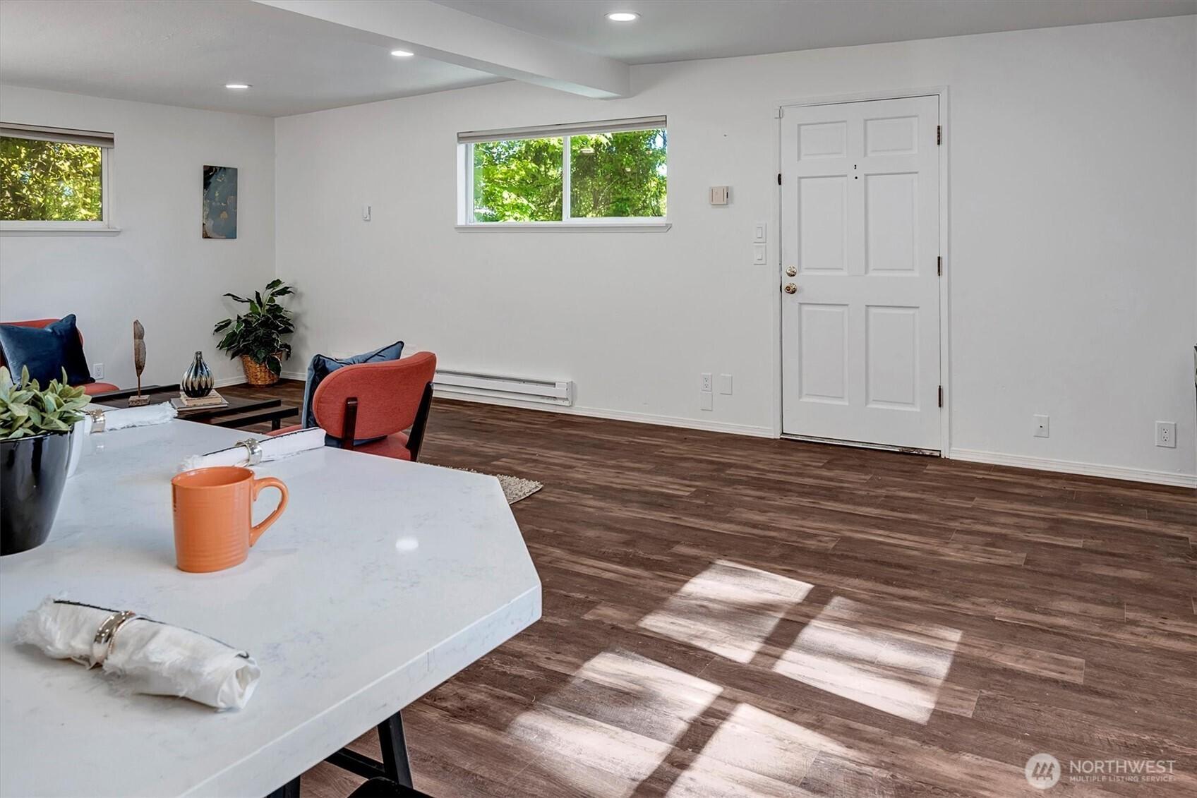 MOUNTLAKE TERRACE, Washington, 98043, United States, 4 Bedrooms Bedrooms, ,2 BathroomsBathrooms,Residential,For Sale,1890817