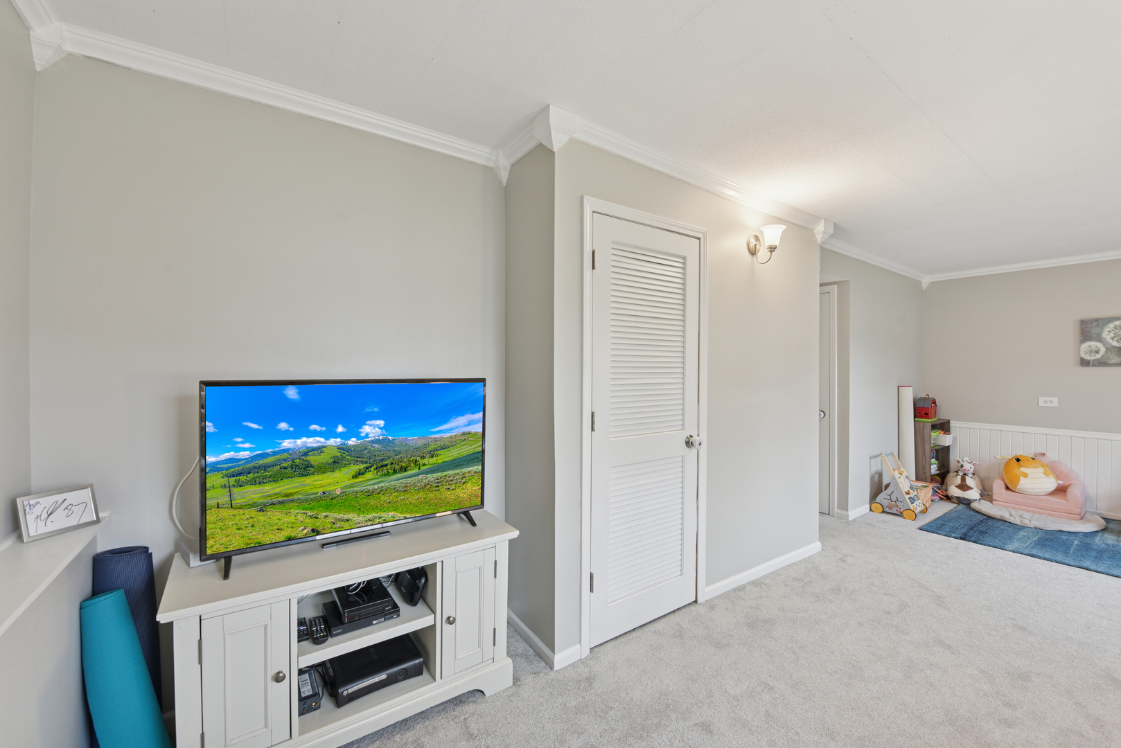 Bloomingdale, Illinois, 60108, United States, 4 Bedrooms Bedrooms, ,3 BathroomsBathrooms,Residential,For Sale,2000593