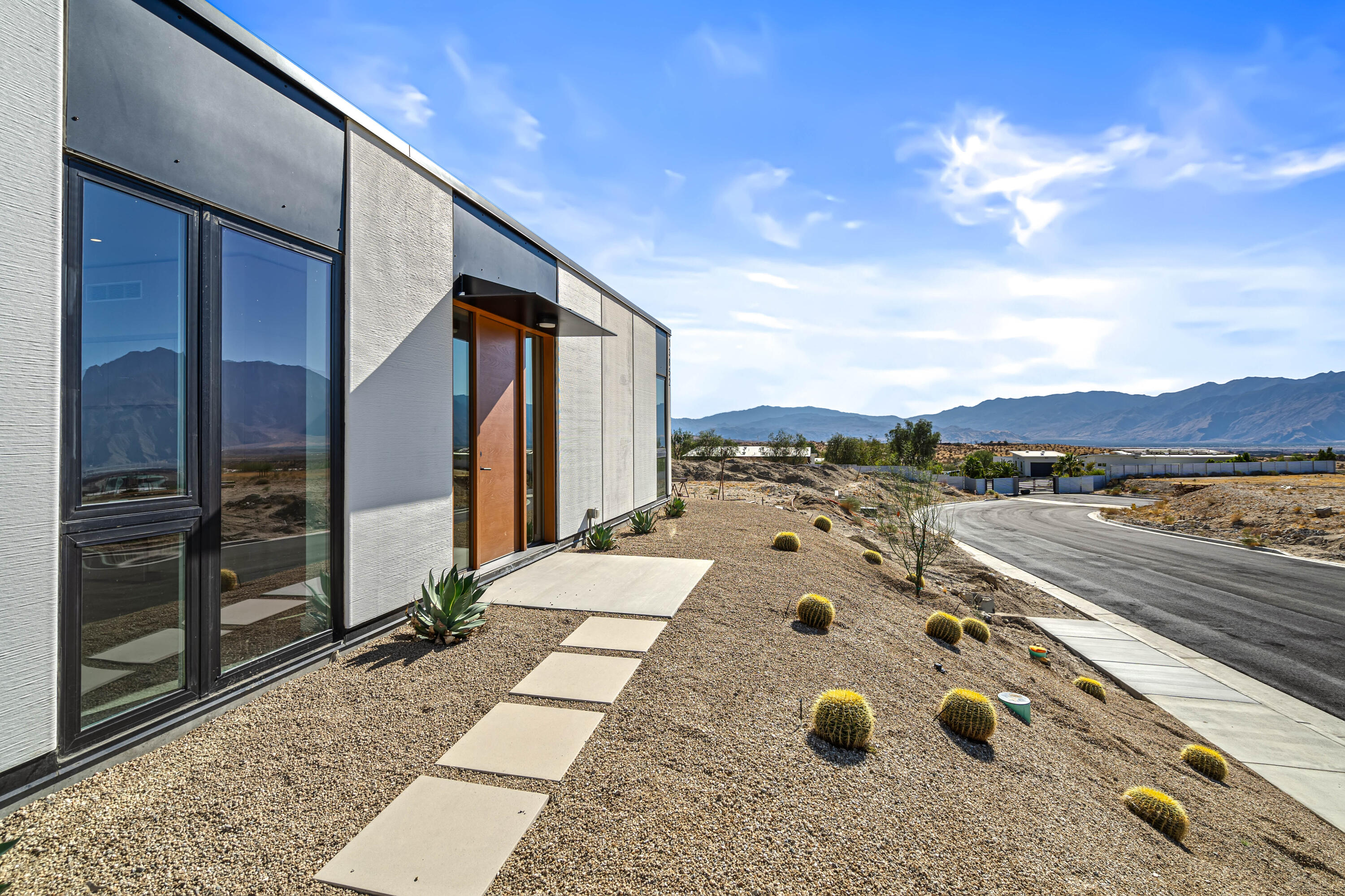 Desert Hot Springs, California, 92240, United States, 4 Bedrooms Bedrooms, ,Residential,For Sale,1998852