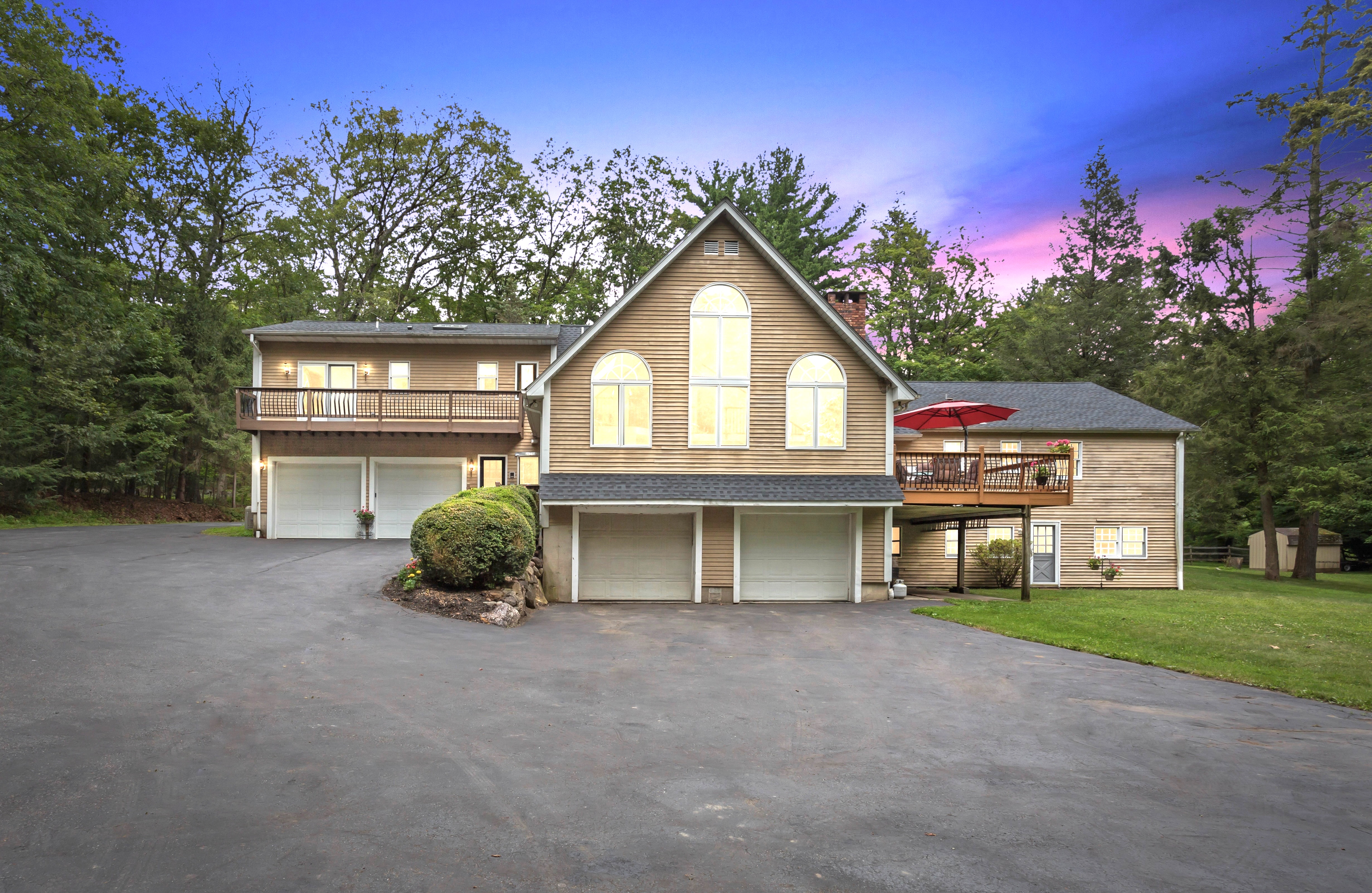 Ringwood, New Jersey, 07456, United States, 7 Bedrooms Bedrooms, ,4 BathroomsBathrooms,Residential,For Sale,1943457