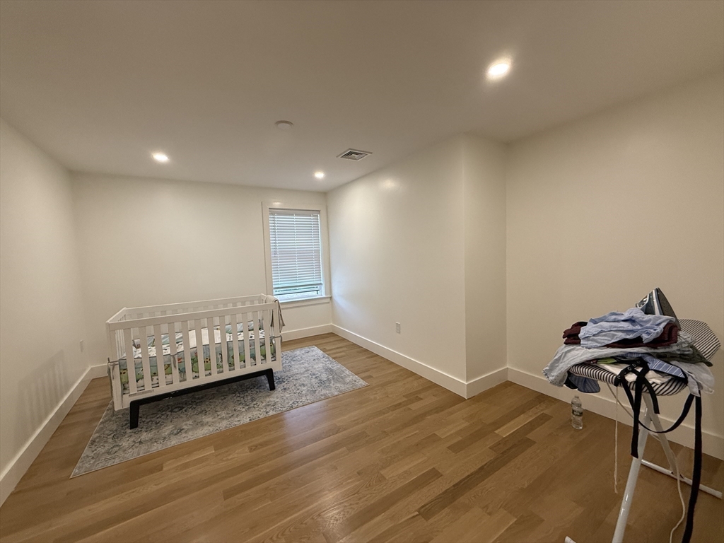 Norwood, Massachusetts, 02062, United States, 4 Bedrooms Bedrooms, ,3 BathroomsBathrooms,Residential,For Sale,1941019