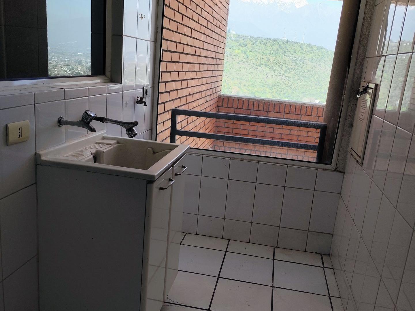 Las Condes, Chile, 3 Bedrooms Bedrooms, ,3 BathroomsBathrooms,Residential,For Sale,1941581