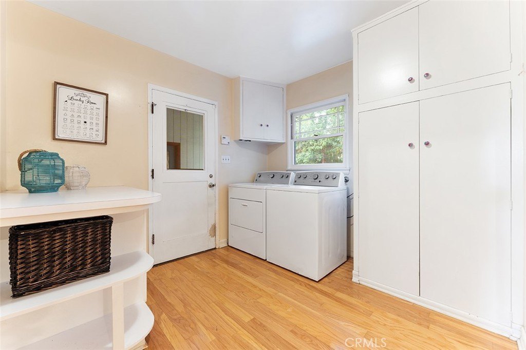 Riverside, California, 92506, United States, 4 Bedrooms Bedrooms, ,3 BathroomsBathrooms,Residential,For Sale,1973908