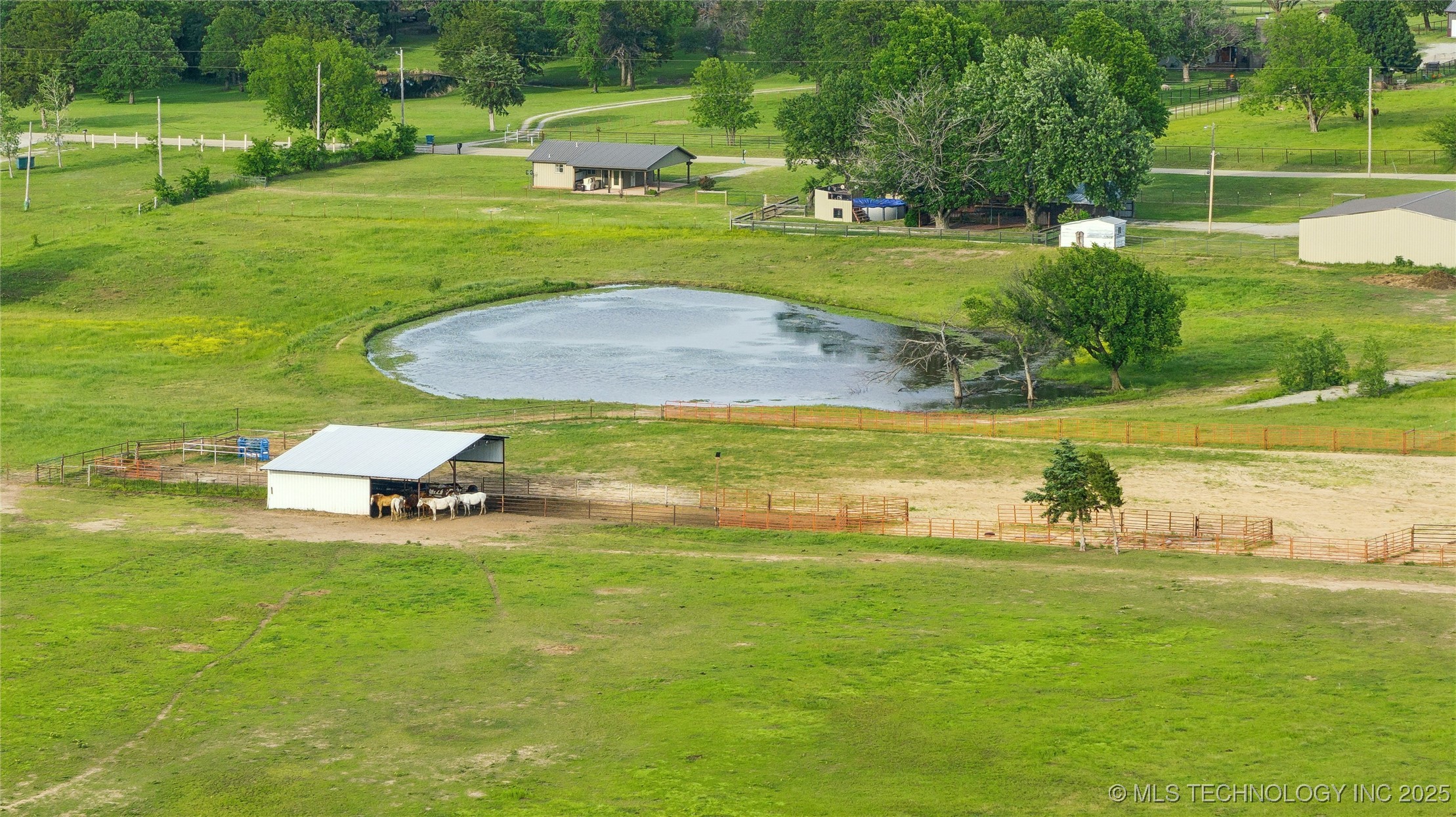 Cushing, Oklahoma, 74023, United States, 1 Bedroom Bedrooms, ,2 BathroomsBathrooms,Residential,For Sale,1840367