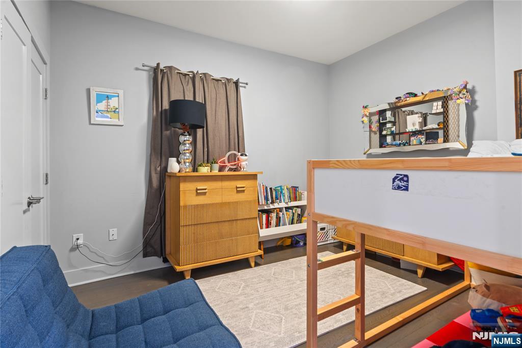 Jersey City, New Jersey, 07307, United States, 3 Bedrooms Bedrooms, ,2 BathroomsBathrooms,Residential,For Sale,1918659
