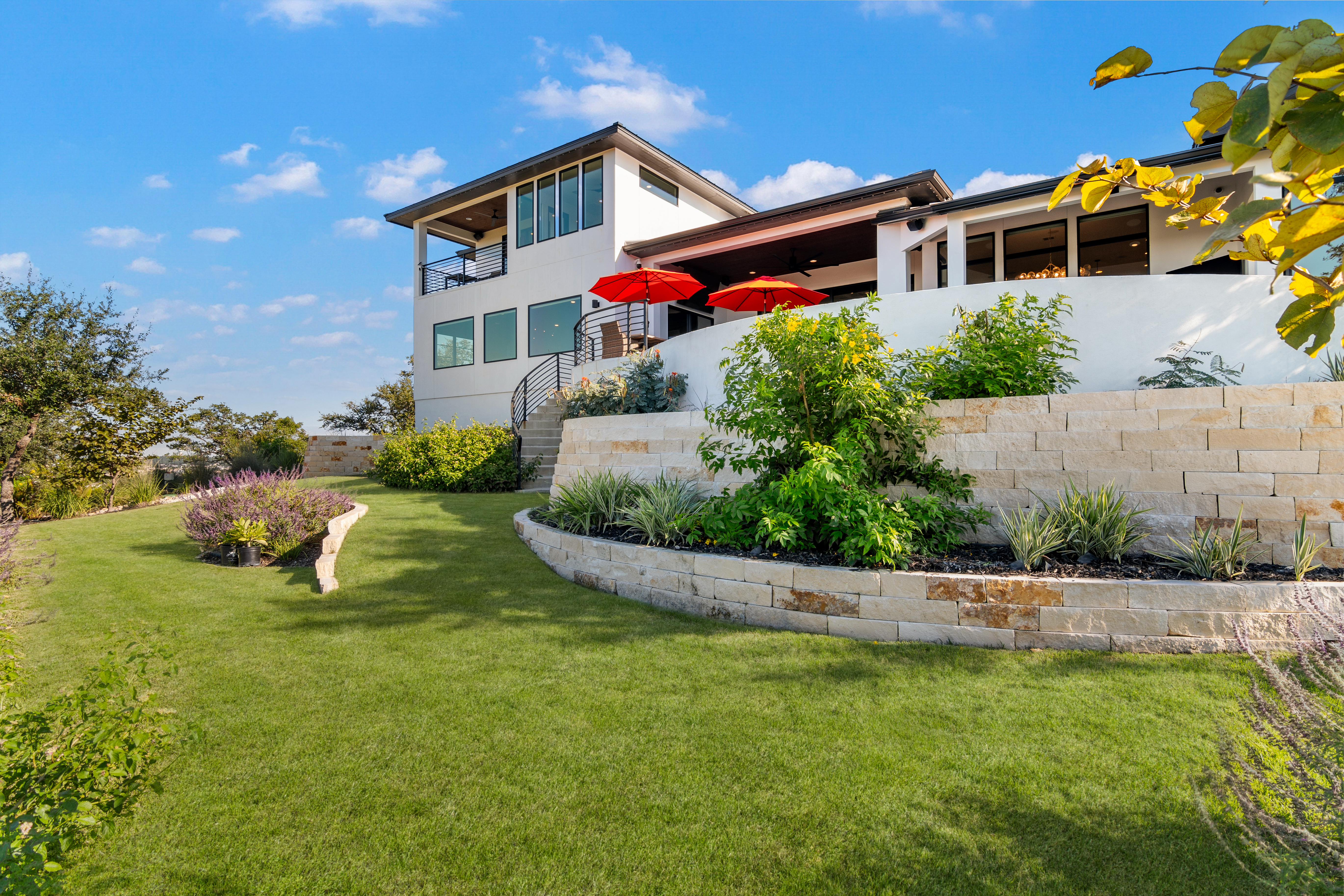  Panoramic Views and Luxury Living - 物件實景