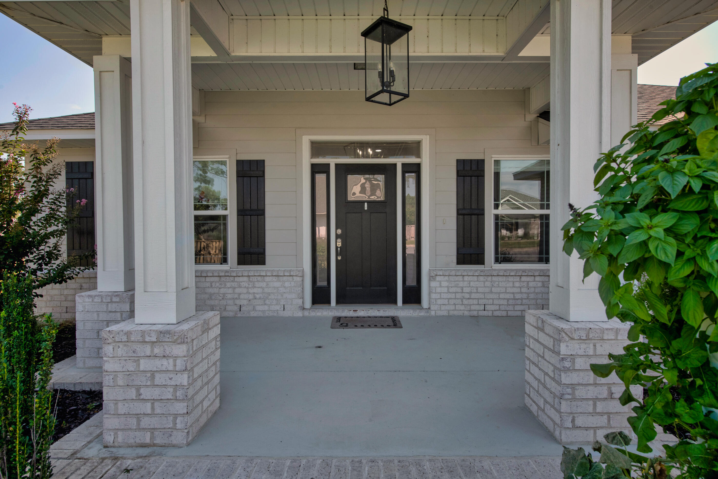 Gulf Breeze, Florida, 32563, United States, 5 Bedrooms Bedrooms, ,3 BathroomsBathrooms,Residential,For Sale,1950395