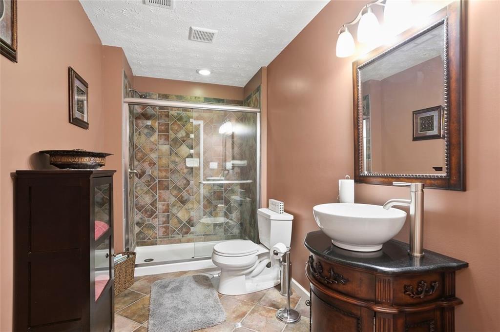 Covington, Georgia, 30014, United States, 5 Bedrooms Bedrooms, ,5 BathroomsBathrooms,Residential,For Sale,2003102