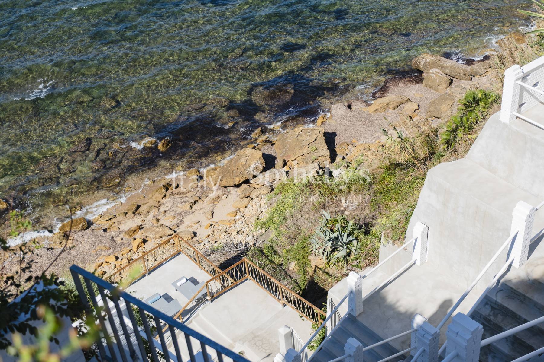  Exclusive villa with pool and private sea access - 物件實景