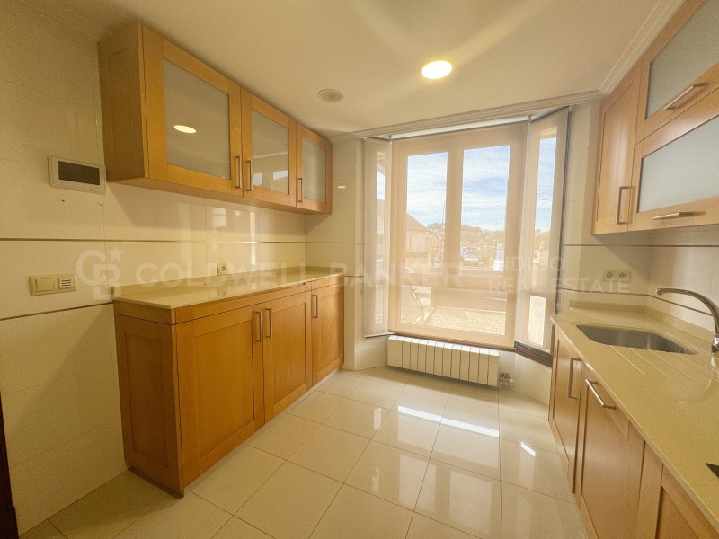 Pontevedra, Vigo, Castrelos - S?rdoma, S?rdoma Pon, Vigo, Galicia, ES, 4 Bedrooms Bedrooms, ,4 BathroomsBathrooms,Residential,For Sale,Pontevedra, Vigo, Castrelos - S?rdoma, S?rdoma Pon,1479301