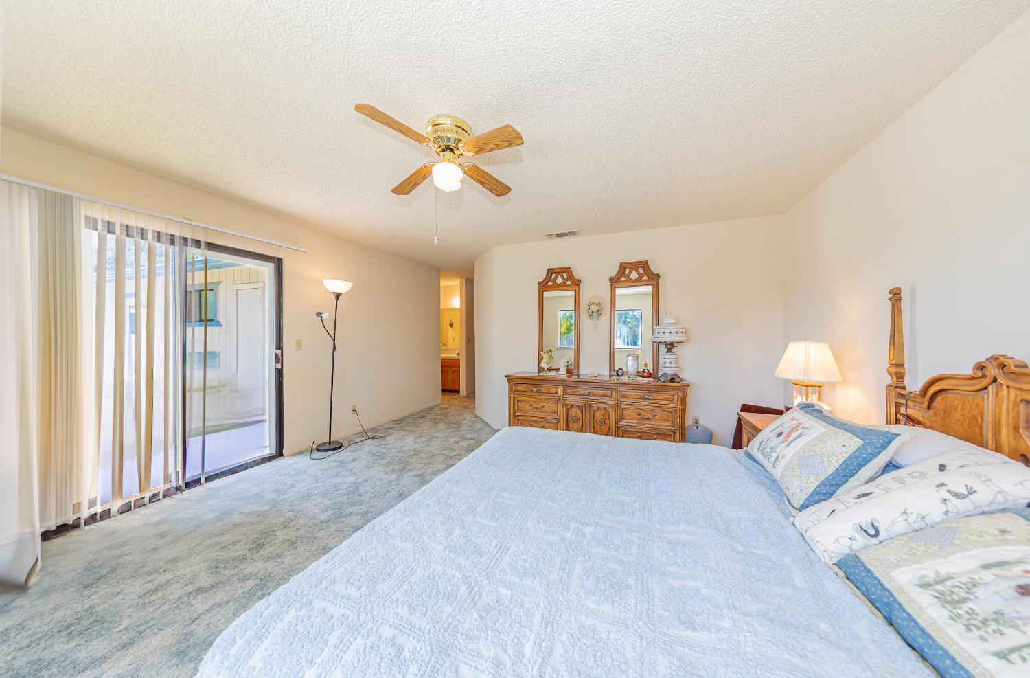 Oakhurst, California, 93644, United States, 4 Bedrooms Bedrooms, ,3 BathroomsBathrooms,Residential,For Sale,1974250