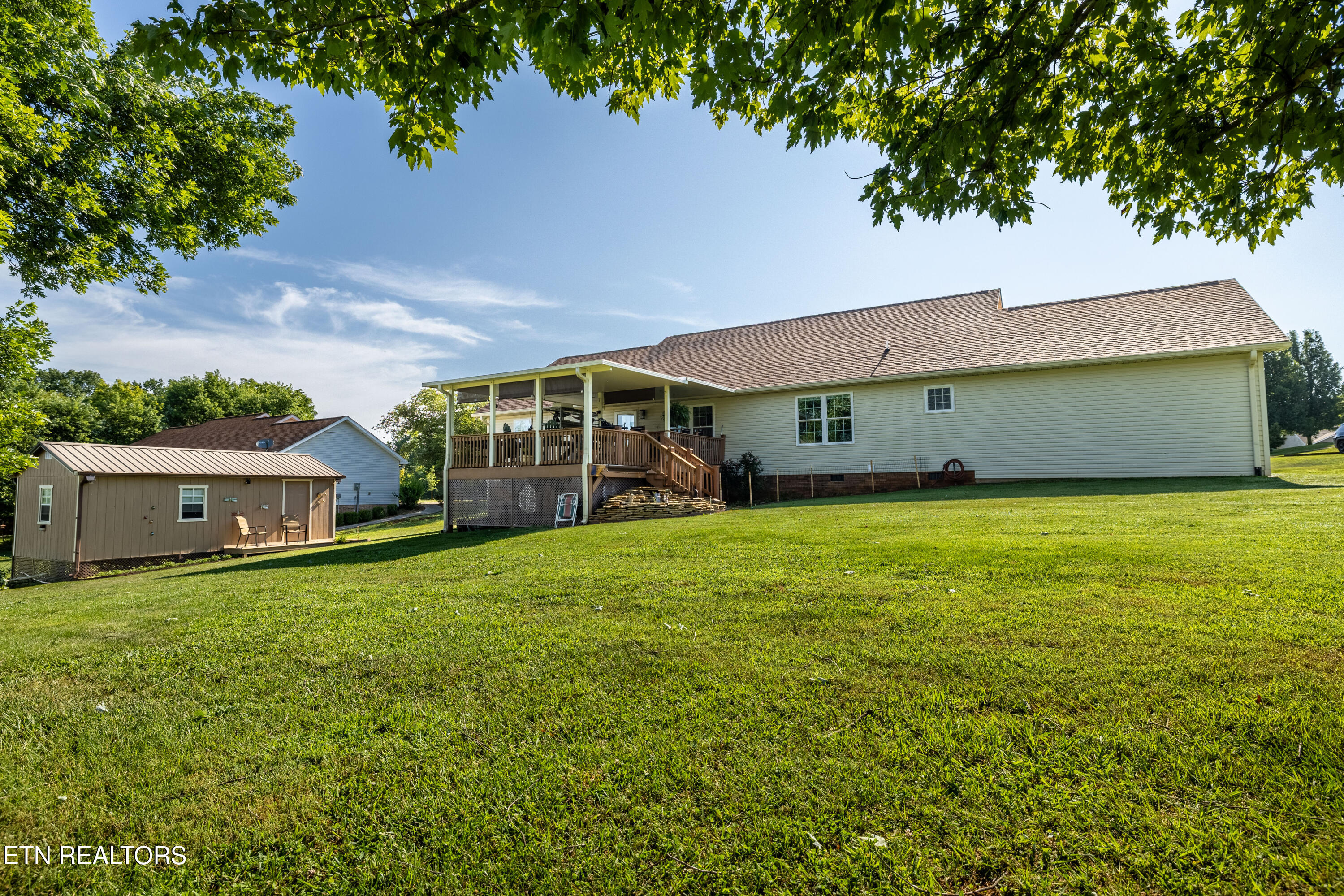Walland, Tennessee, 37886, United States, 3 Bedrooms Bedrooms, ,2 BathroomsBathrooms,Residential,For Sale,1930662