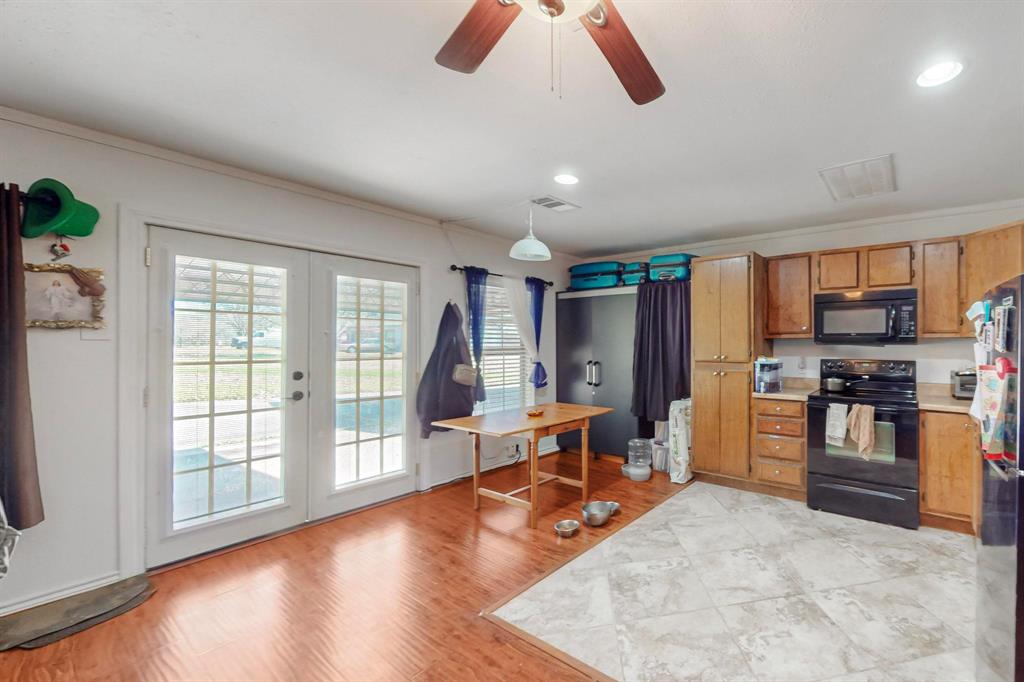 Forney, Texas, 75126, United States, 4 Bedrooms Bedrooms, ,2 BathroomsBathrooms,Residential,For Sale,1976991